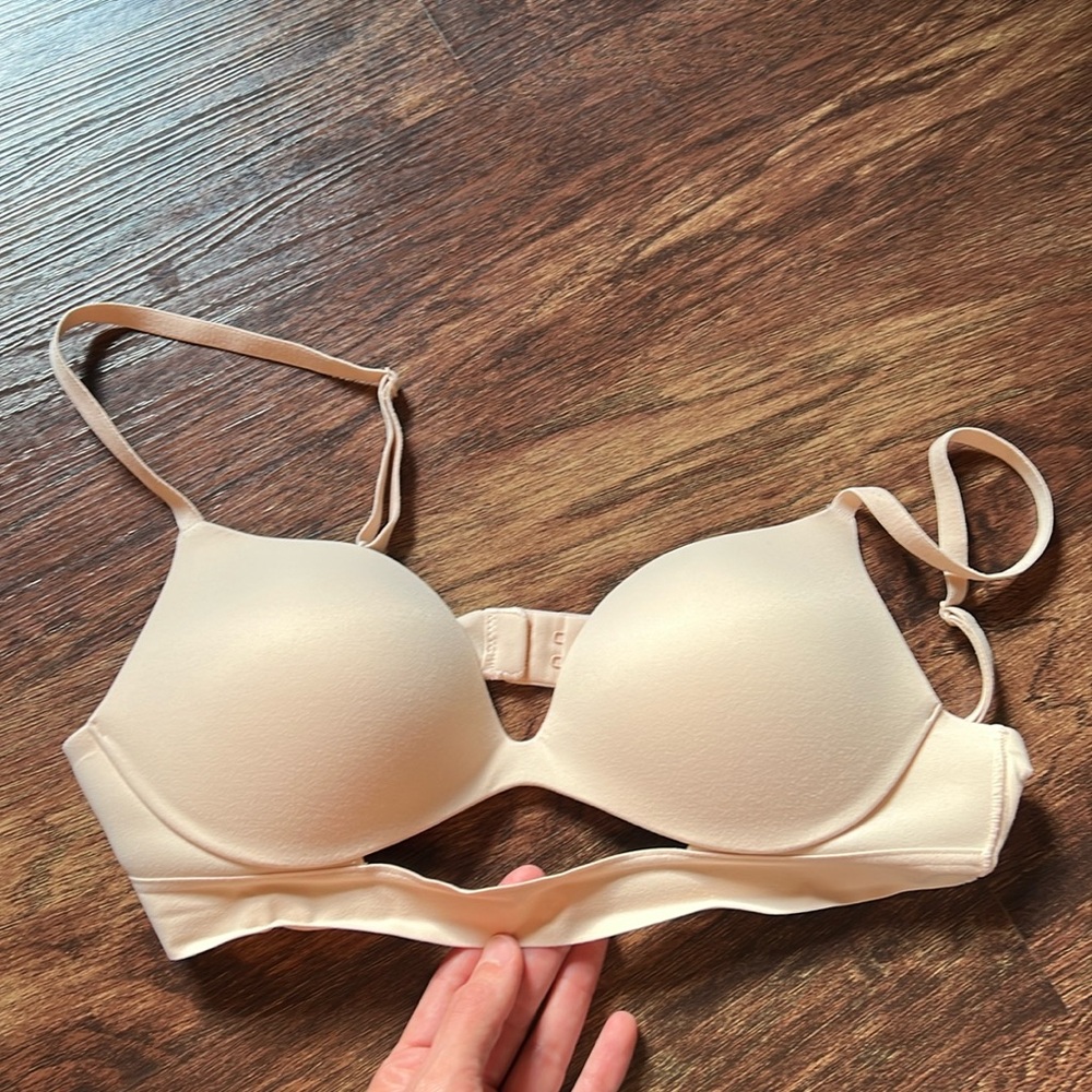 Victoria Secret Incredible Bra